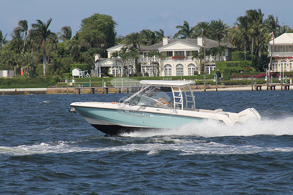 BOSTONWHALER27.LT BLUE.656
