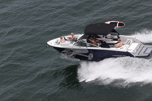 chaparral.28 blue hull.6081