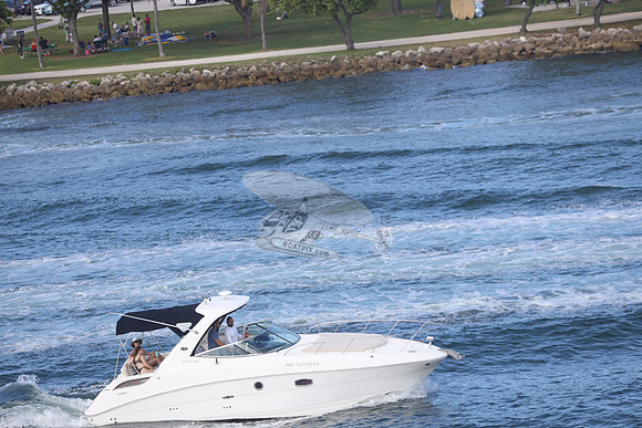 1244844.SEARAY.1