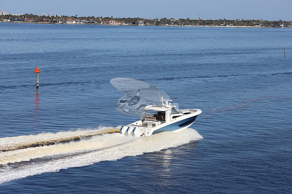 Boston Whaler 420 outrage.punta gorda.14