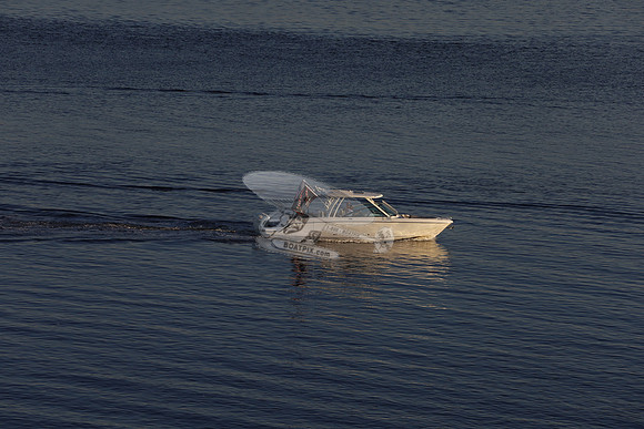 boston whaler.320 vantage.05