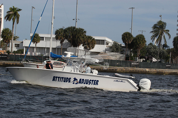 ATTITUDE ADJUSTER.SEA HUNTER.007