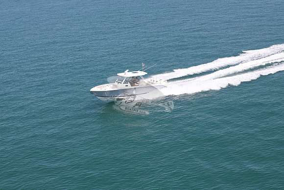 ADVENTURE US.CAPE CORAL FL.PURSUIT.44