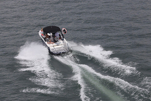 chaparral.28 blue hull.6075