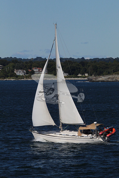 Bavaria 44.2