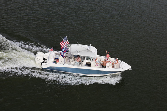 Boston Whaler.blue.2 merc.7