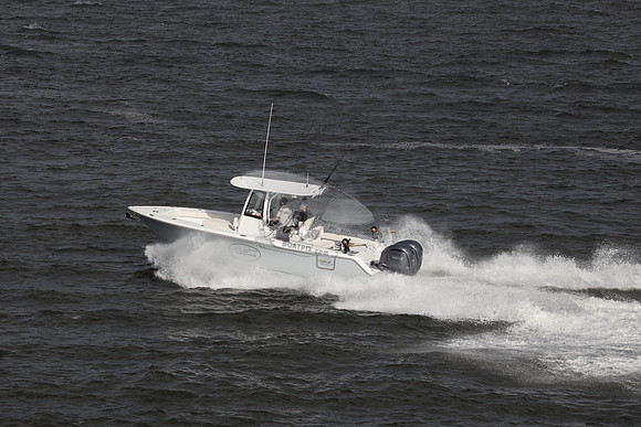 BOATS UNLIMITED.SEAHUNT.08