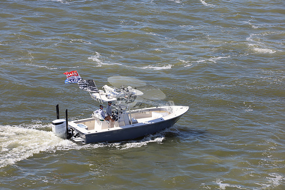 Avenger 25.gray.1