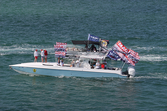 blue boat.4
