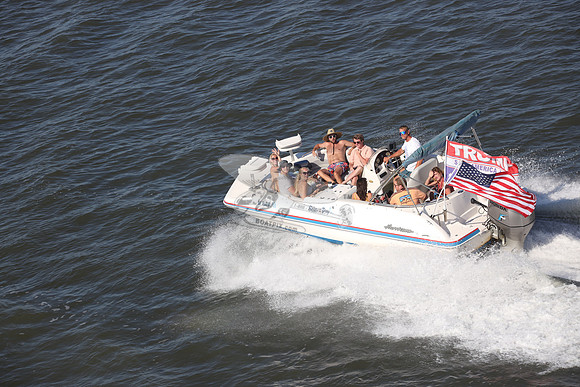 NJ1836HL.SEAS THE DAY.06