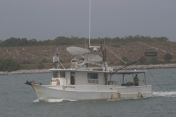 552832.STILL FISHING.CAPE CANAV FL.3