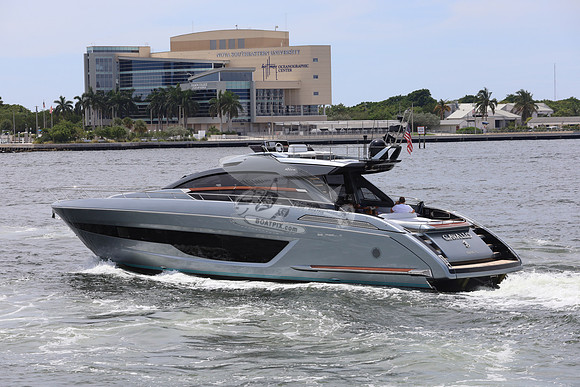 CAVALLO.MIAMI FL.RIVA.9