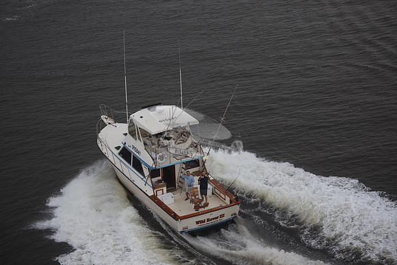 915841.WILD ROVER III.1212