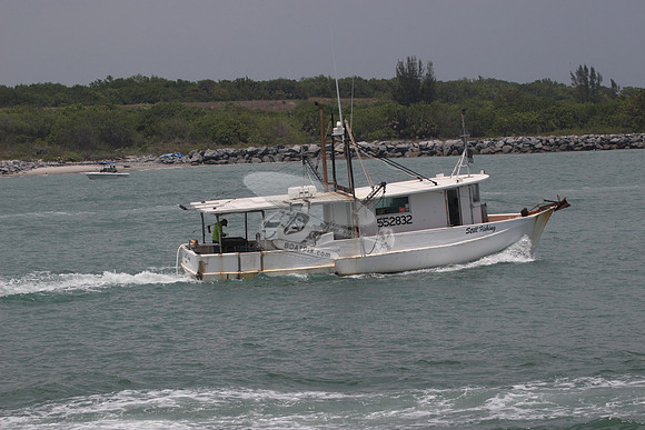 552832.STILL FISHING.CAPE CANAVERAL FL.11