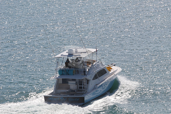 Azimut.red foreign flag.40