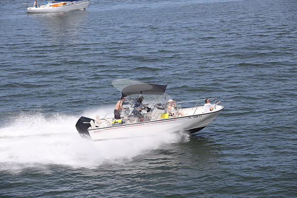 fl1400tj.real deal.boston whaler.15