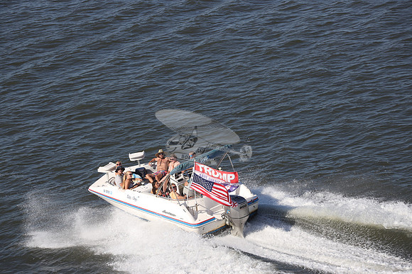 NJ1836HL.SEAS THE DAY.04