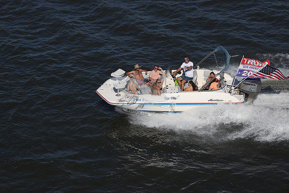 NJ1836HL.SEAS THE DAY.11