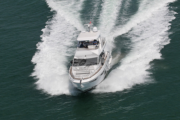 azimut 60.5