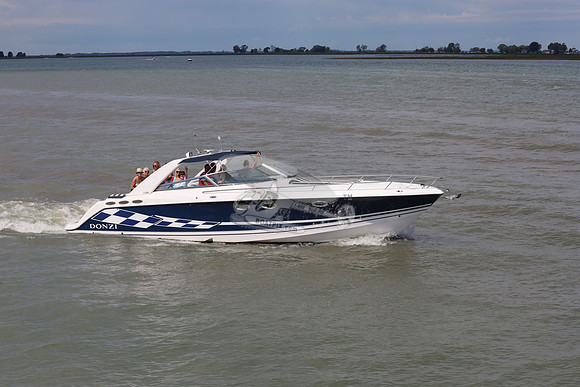 donzi 39z.blue hull.0902