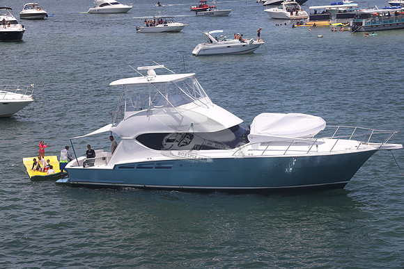 HATTERAS.BLUE HULL.12
