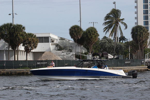 CONCEPT 44.BLUE HULL.3 MOTORS.04
