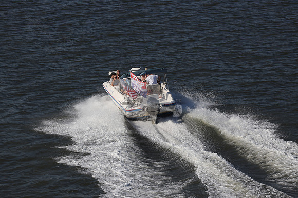 NJ1836HL.SEAS THE DAY.18
