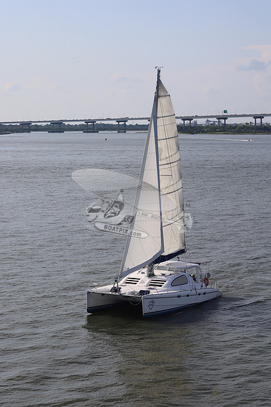 00000.catamaran.07