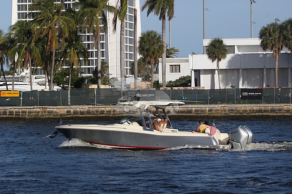 CHRIS CRAFT.GREY HULL.2 MERCURYS.07