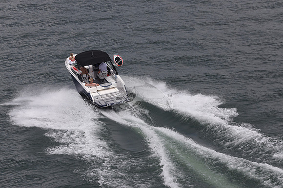 chaparral.28 blue hull.6076