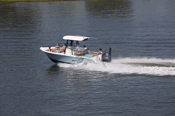 NC3454EX.SEA HUNT.5925