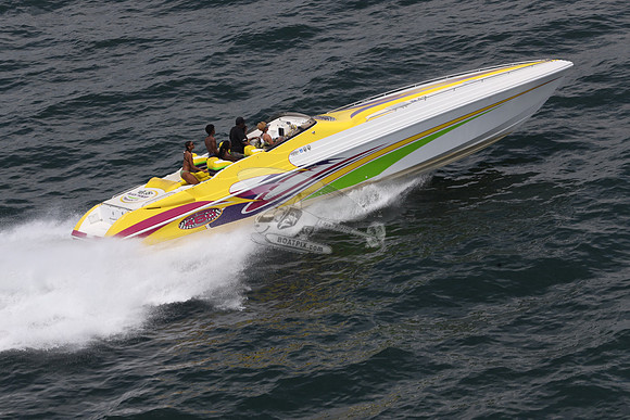 Black Thunder.white.yellow.purple.green.02