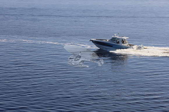 Boston Whaler 420 outrage.punta gorda.10