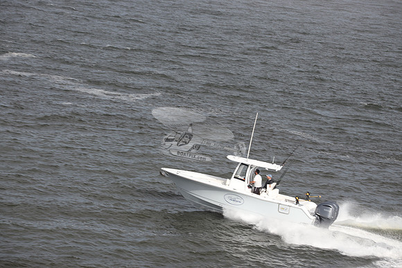 BOATS UNLIMITED.SEAHUNT.11