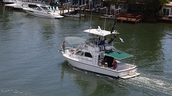 1167649.RV FISH HAWK.ST PETE FL.12